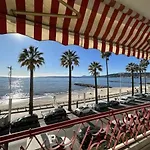 Studio Terrasse Face A La Plage Juan Les Pins