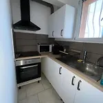 Charmant Bas De Villa Avec Terrasse A Proximite De La Plage Et Du Port