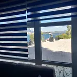 Villa-Chateau Les Terrasses - Tamaris, Plage Des Sablettes, Mer Au Bas De La Propriete