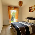 Beautiful Place, Quiet Residence, Close To Beaches