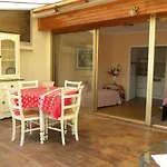 T2, Centre Village, Belle Terrasse Proche Plages