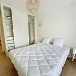 63M2 Grande Terrasse, Climatisation & Parking, 2Br