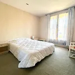 Nice House With Terrace In Mandelieu-La-Napoule