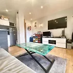 Studio, Piscine, Tennis