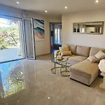 F3 Dans Une Villa Supercannes
