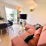 Charming Penthouse In Central Nice - 10 Minutes From Seaside