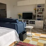 Neptune 5, Top Floor Studio, Sea View
