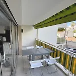 Charming 2 Room , 52 M2, Very Spacious, Bright And Near Sea Martinez Hotel