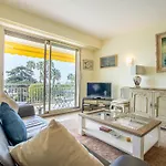 Apartment Les Pervenches By Interhome
