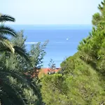 Cannes Villa: 15 Mins Walk To Beach & Centre