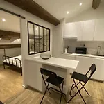 Cozy Apartment Close To The Sea