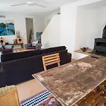 La Cabane Des Salants La Capte Presqu'Ile De Giens