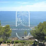 Les Grillons Pieds Dans L'Eau Beau Rivage By Hc