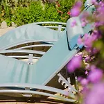 Grand Studio Bougainvillee