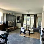 Maison De Charme Idealement Situee