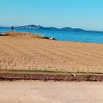 Face A La Mer