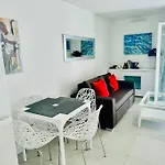 Modern Bright Cannes Apt 2 Min Walk To The Beach