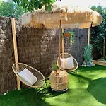 Maisonnette Avec Terrasse Et Jardin-Parking Prive-9Mn Des Plages A Pied