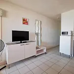 Studio Cabine Face Mer, 4 Pers, Parking Prive, Au Lavandou - Fr-1-803-2