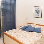 Le Lavandou, T2 Cabine 4 Pers, Tennis, Parking, Plage A 10M - Fr-1-803-48