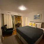Grand Palais De La Mediterranee Beach Access Apartment