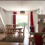 Maison Climatisee Avec Jardin Proche Plage