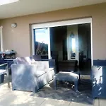 Studio Rez De Jardin