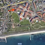 3-Stars Ac Apartment With Pool, Beach And Park
