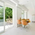 First Floor Apartment Walk To Beach Garage