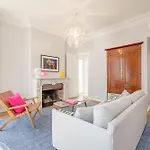 La Guitare 33 - Nice And Spacious 1Br Apartment In Center Of Cannes, Right Behind Grand Hotel