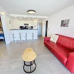 Marche Gambetta 2 Chambres Terrasse Moderne By Olam Properties