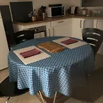 Logement Neuf Centre Du Village Aux Pieds Du Chateau