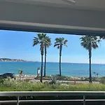 Vue Mer Et A 20M De La Plage Avec Parking Marindore Bandol