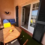 Six Fours Les Lones T2 42M2 Vue Mer