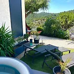 Belle Chambre Privee Avec Le Jardin Privatif Et Le Jacuzzi