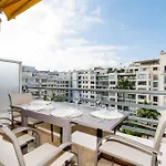 Carlton Area Lux 2 Beds 2 Baths