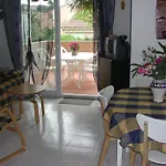 Appartement 2 Pieces Confortable Au Lavandou 34M² + Terrasse, A 800M De La Plage, 4 Personnes. - Fr-1-803-17