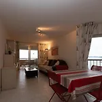 T2 Au Lavandou: 4 Pers, Face Mer, Terrasse, Plage A 1 Min, Parking Prive - Fr-1-803-38