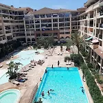 Palm Azur Appartement Climatise, Wifi, Piscine, Parking