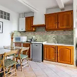 Charming Apartment Heart Of Le Suquet
