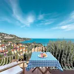 Villa B-Bardot Monaco Area, Bnbrickeys