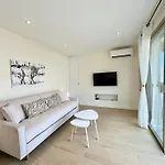 Le Studio Palm Beach, Clim ,Parking, Neuf