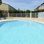 Sainte-Maxime : T2 Calme Avec Piscine, Terrasse, Proche Plages Et Commerces - Fr-1-226-552