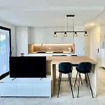 Charmant 2P Avec Piscine Et Parking - Antibes