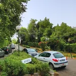 Magnificent Air-Conditioned 1-Bedroom Apartment 
