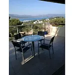 Cosy Holiday Home Near Town Centre