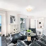 Villa Monaco - Luxury Living In Cap D'Ail With Bentley, Butler And Heated Pool