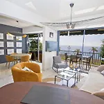 Luxury Flat Beachfront Nice