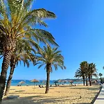 Le Lavandou, Studio Cabine 4 Pers, Plage A 10M, Clim, Parking - Fr-1-803-24