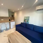Appartement Face Mer Et Port Santa Lucia Climatise Et Wifi